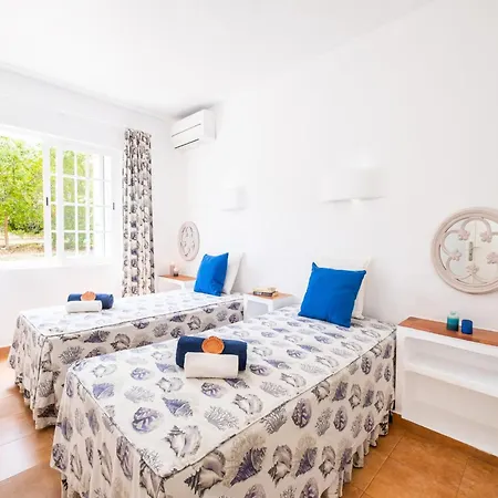 Villa In Albufeira Near Sandy Beaches * Albufeira